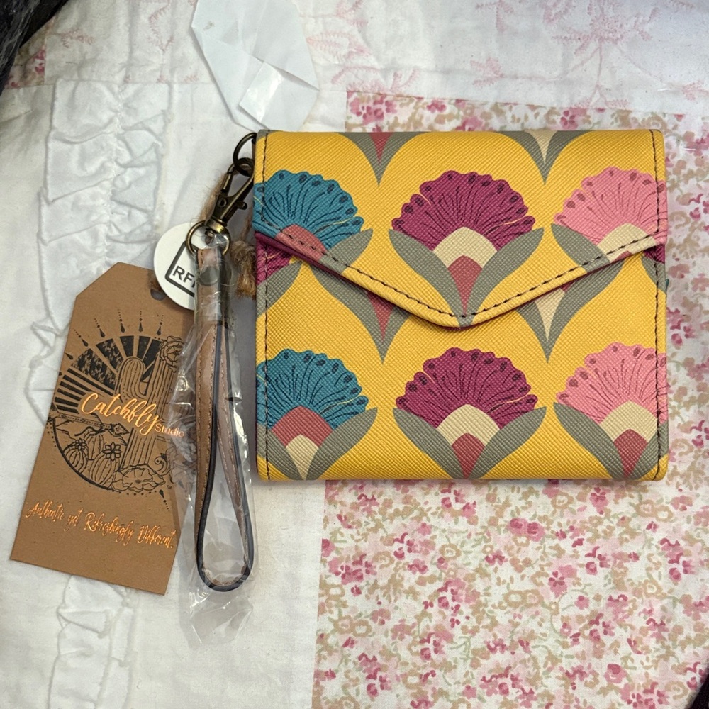 NWT Catchfly Studios Yellow Floral Women's Wallet
